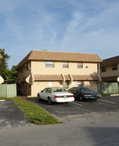 1741-1751 SW 40th Ter in Fort Lauderdale, FL - Building Photo