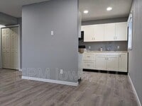 105 Ludland Dr photo'