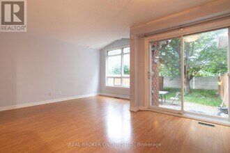 57 Locheland Crescent in Ottawa, ON - Building Photo - Building Photo
