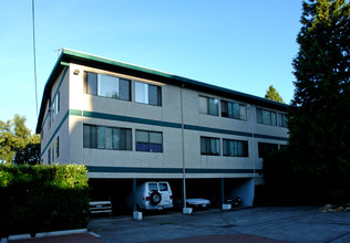 Evanston Apartments in Seattle, WA - Building Photo - Building Photo