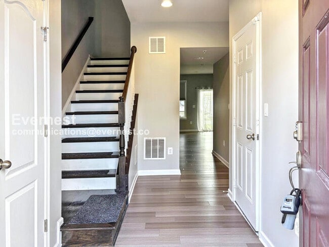 9001 Elderwood Pl in Upper Marlboro, MD - Foto de edificio - Building Photo