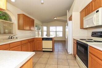 9960 W Runion Dr in Peoria, AZ - Building Photo - Building Photo