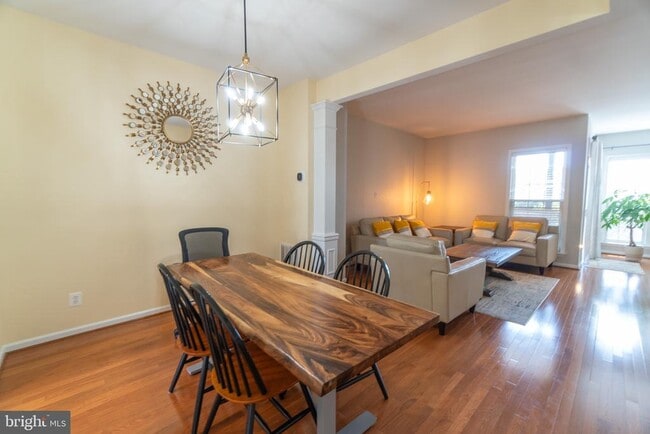 6389 Hawk View Ln in Alexandria, VA - Building Photo - Building Photo