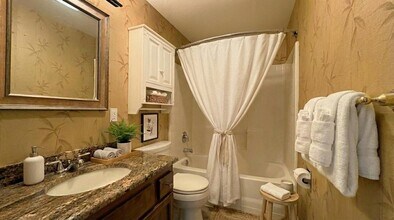 35601 G St in Ocean Park, WA - Building Photo - Building Photo