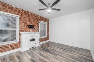 307 N Rampart Blvd in Los Angeles, CA - Building Photo - Interior Photo