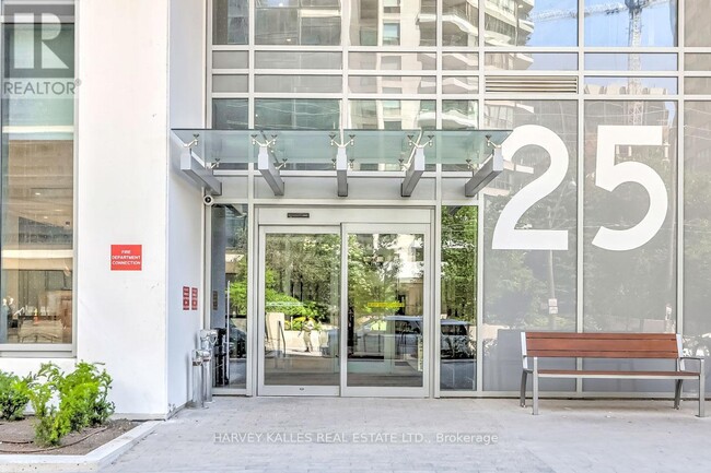 25-LPH25 Holly St in Toronto, ON - Building Photo - Building Photo
