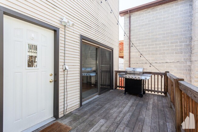 1433 W Oakdale Ave in Chicago, IL - Building Photo - Building Photo