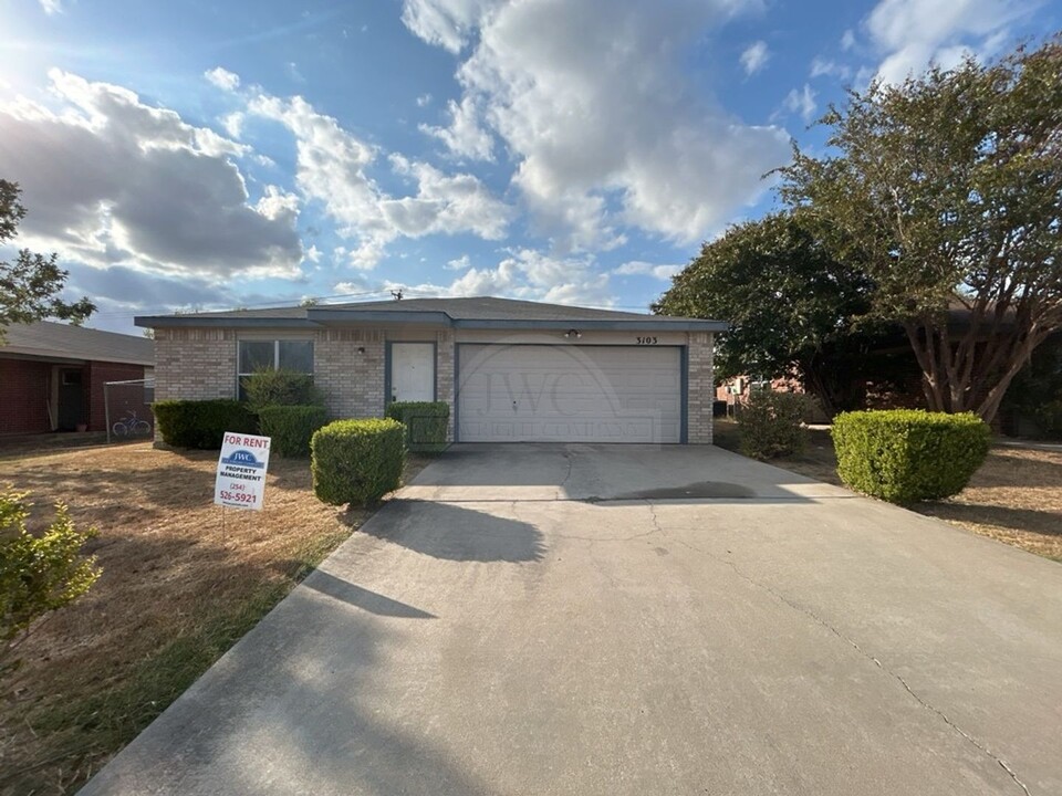 3103 Thoroughbred Dr in Killeen, TX - Building Photo