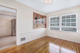 522 San Vicente Blvd in Santa Monica, CA - Building Photo - Building Photo