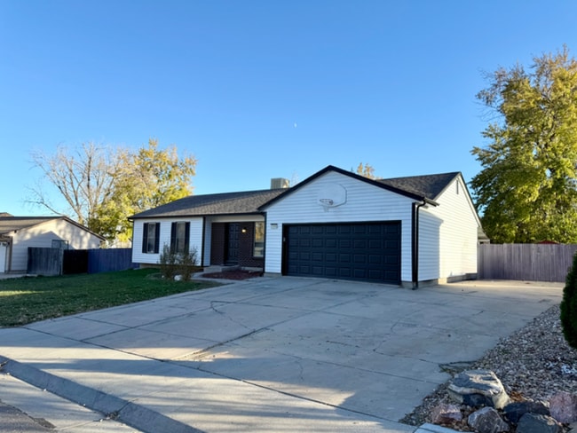 property at 2708 W 98th Dr