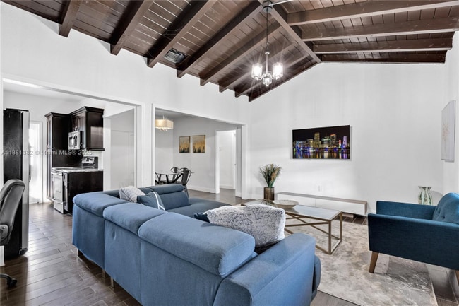 2315 SW 17th St in Miami, FL - Building Photo - Building Photo