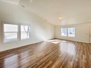 212 E Havasupai St in Meridian, ID - Building Photo - Building Photo