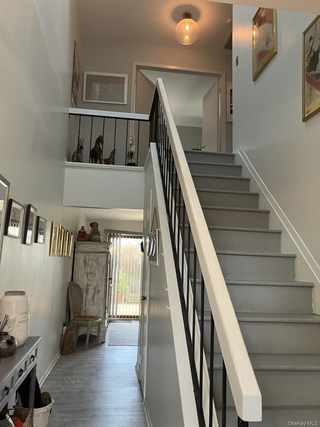 property at 50 Hubbard Ln