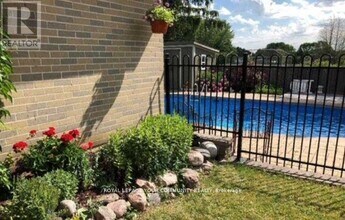 93 Hill Dr in Aurora, ON - Building Photo - Building Photo