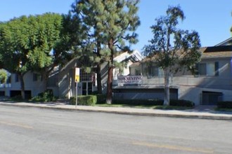 Indiana Avenue Apartments in Paramount, CA - Building Photo - Building Photo