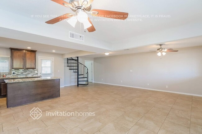 7443 E Crescent Cir in Mesa, AZ - Building Photo - Building Photo