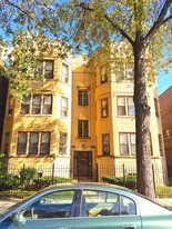 7843 S Essex Ave in Chicago, IL - Foto de edificio - Building Photo