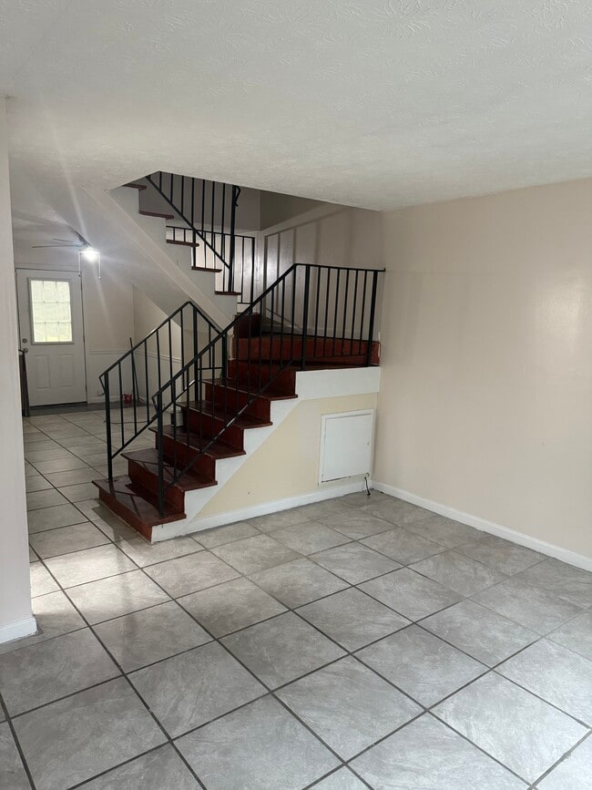 2640 Evans Mill Dr in Lithonia, GA - Building Photo - Building Photo