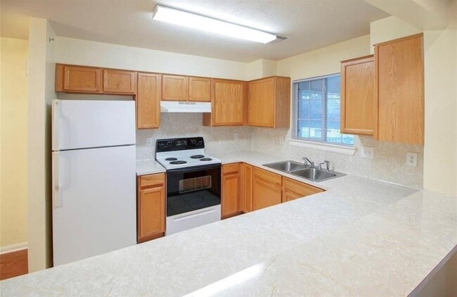 property at 1255 Lovett St