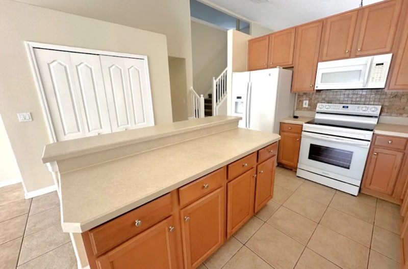 7799 Duckhorn Ct in Orlando, FL - Foto de edificio