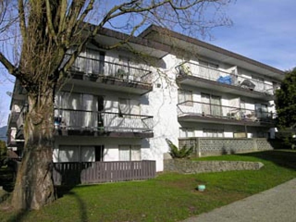 Kingsley Manor in Vancouver, BC - Building Photo