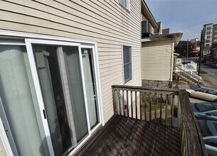 336 Beverly Ave, Unit A in Morgantown, WV - Foto de edificio - Building Photo