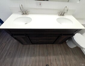 16060 39th Ave in Clearlake, CA - Building Photo - Building Photo