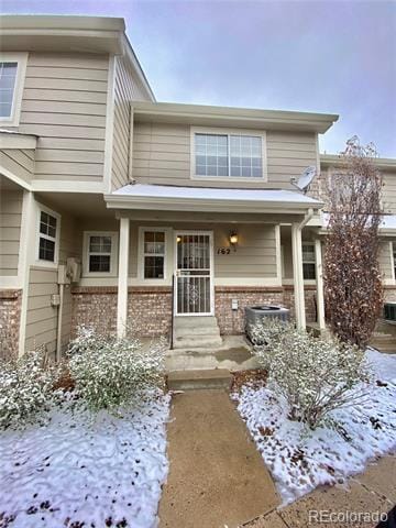 property at 1470 S Quebec Way