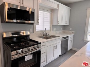 1519 Crenshaw Blvd in Los Angeles, CA - Building Photo - Building Photo