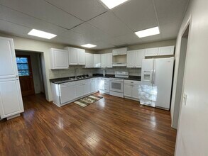 197 S 6th St, Unit B in Newark, OH - Foto de edificio - Building Photo