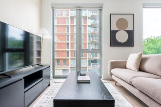 600 4th St SW in Washington, DC - Building Photo - Building Photo