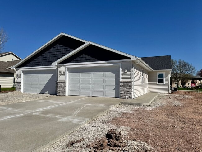 property at 830 Highland Park Rd