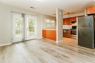 214 Hamlet Rd in Summerville, SC - Building Photo - Building Photo