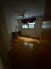 512 Oakridge Dr in Camillus, NY - Building Photo - Building Photo