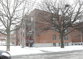 4500 Barclay in Montréal, QC - Building Photo