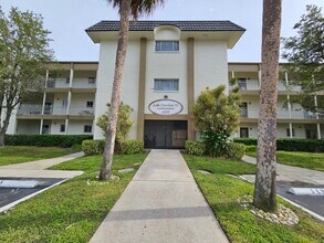 4595 Chancellor St NE in St. Petersburg, FL - Building Photo - Building Photo