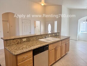 7110 Plasse St in Yucca Valley, CA - Building Photo - Building Photo