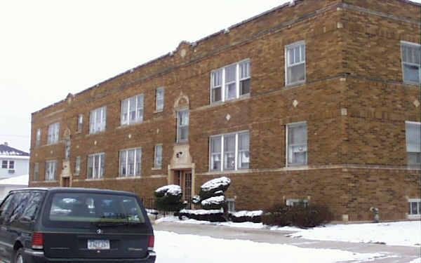 7234-7238 W Dickens Ave in Elmwood Park, IL - Foto de edificio - Building Photo