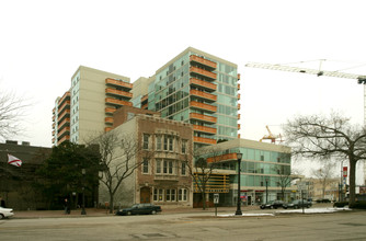 Optima Towers in Evanston, IL - Building Photo - Building Photo
