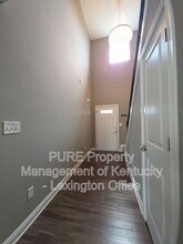 2756 Burnt Mill Rd in Lexington, KY - Building Photo - Building Photo