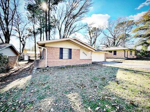 2823 Amy Ln in Tyler, TX - Building Photo - Building Photo