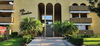 Villa Barcelona in Anaheim, CA - Foto de edificio - Building Photo