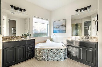 308 Cuore Bianco Cv in Lakeway, TX - Building Photo - Building Photo