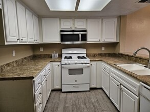 1025 N Tippecanoe Ave in San Bernardino, CA - Building Photo - Building Photo