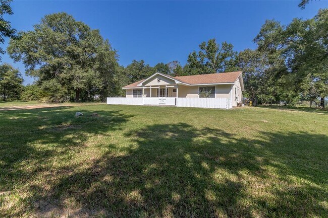 2137 FM 1375 in Huntsville, TX - Building Photo - Building Photo