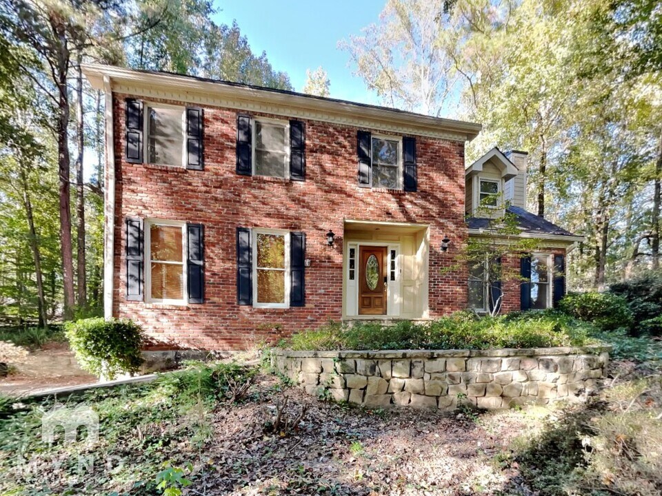 3747 Running Fox Dr in Marietta, GA - Building Photo