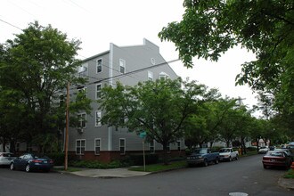 Portland Silvercrest Residence in Portland, OR - Building Photo - Building Photo
