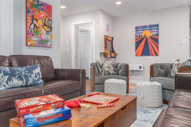 property at 3 Fieldcrest Cir