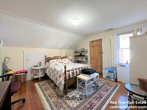 35 Danforth St, Unit 3 in Boston, MA - Building Photo - Building Photo