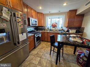 1116 W Oxford St in Philadelphia, PA - Building Photo - Building Photo